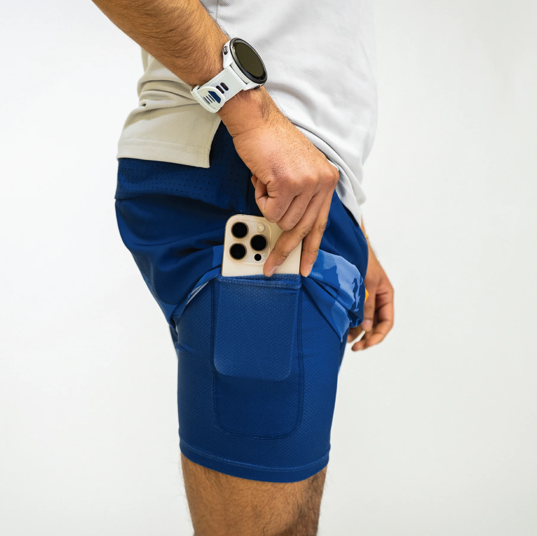 Mens Avigate 5" Fusion Short - Sasquatch - Image 4